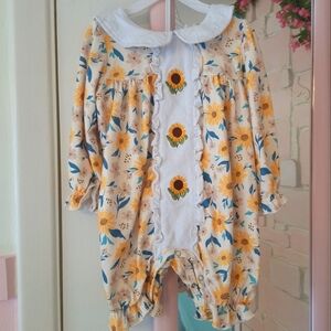 Marie Nicole Clothing Sunflower Romper Size 18-24 months